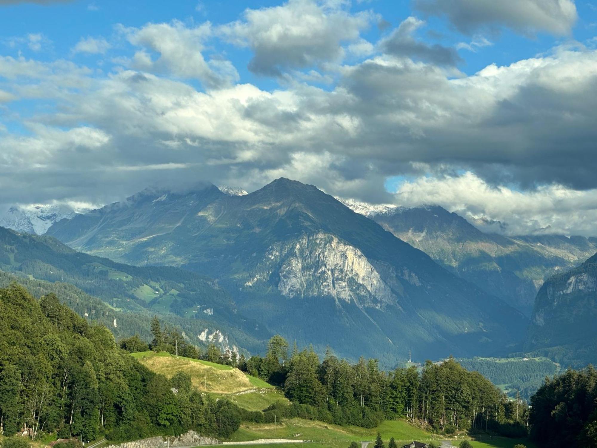 Chalet Bruenig Мейринген Экстерьер фото